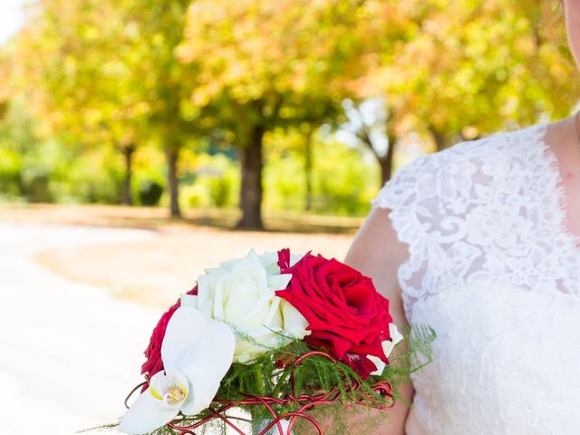 Le mariage de Yannick et Aline à Montignac-Charente, Charente 5