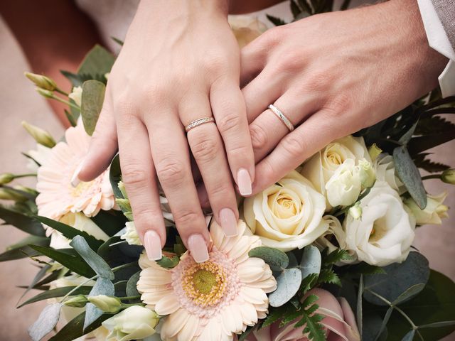 Le mariage de Pierre et Camille à Saint-Ismier, Isère 33