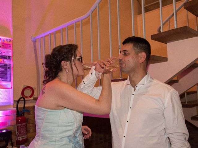 Le mariage de Loïc et Cindy à Barbonne-Fayel, Marne 19