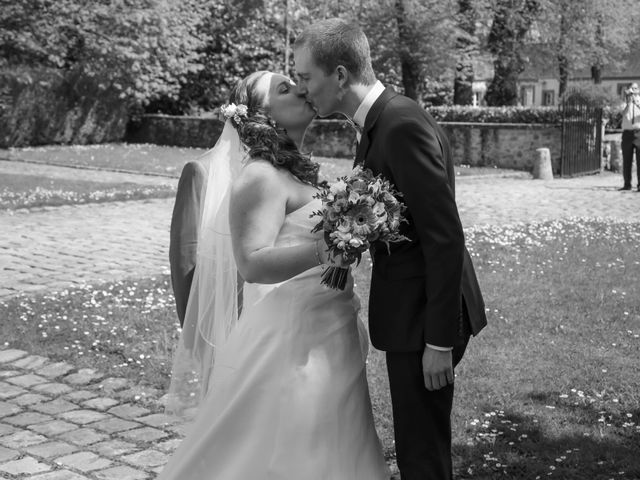 Le mariage de Romain et Marion à Le Mesnil-Saint-Denis, Yvelines 46