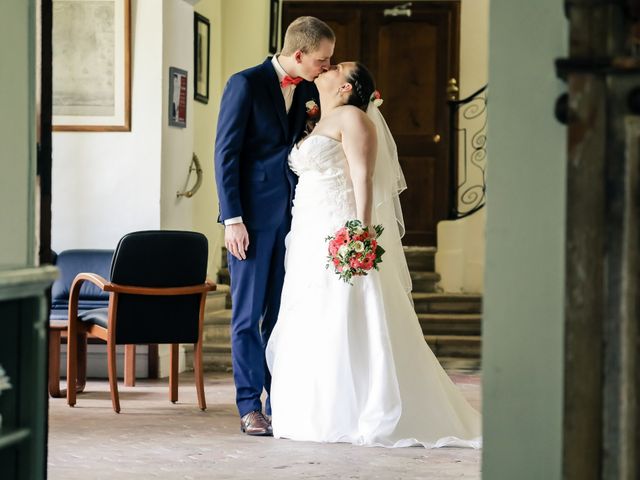 Le mariage de Romain et Marion à Le Mesnil-Saint-Denis, Yvelines 89