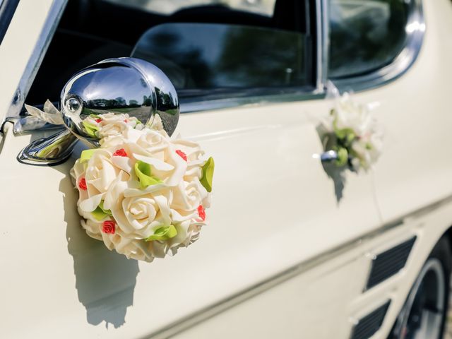 Le mariage de Romain et Marion à Le Mesnil-Saint-Denis, Yvelines 99