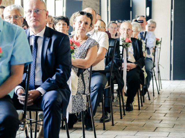 Le mariage de Romain et Marion à Le Mesnil-Saint-Denis, Yvelines 131