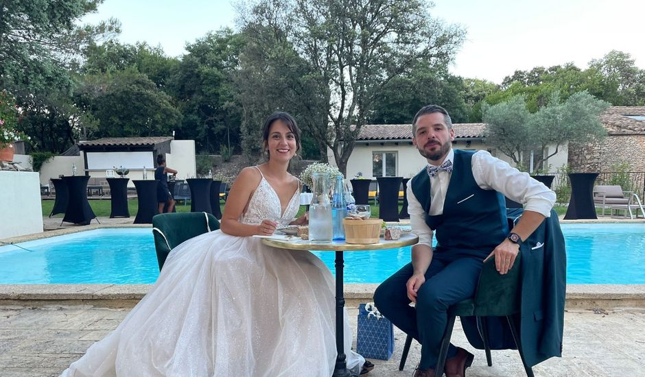 Le mariage de Fabrice et Chloé  à Nîmes, Gard