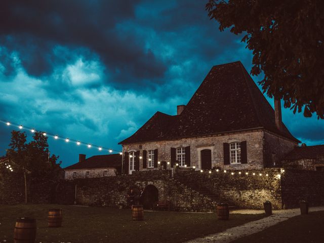 Le mariage de Raphaël et Clémence à Négrondes, Dordogne 57