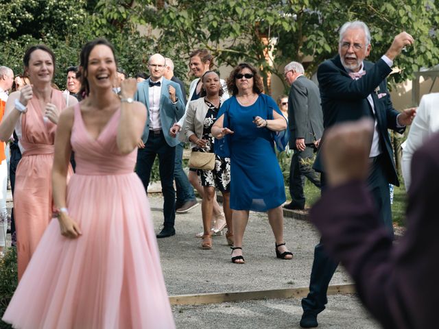 Le mariage de Damien et Virginie à Écouflant, Maine et Loire 68