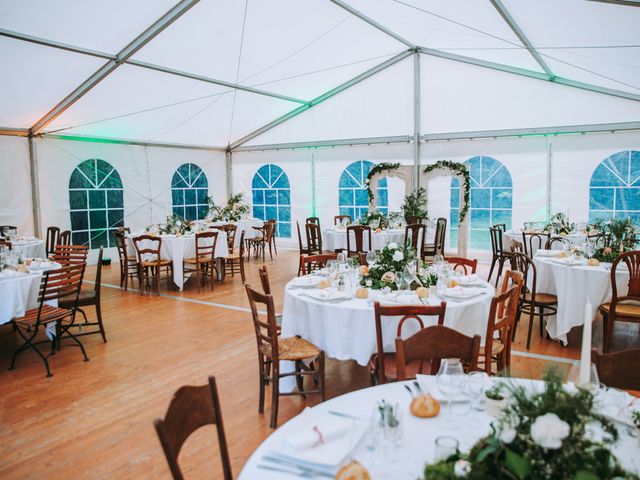 Le mariage de Sébastien et Jean-Williams à Escolives-Sainte-Camille, Yonne 42