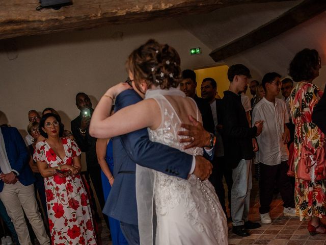 Le mariage de Jennifer et Eduardo à Wy-dit-Joly-Village, Val-d&apos;Oise 33