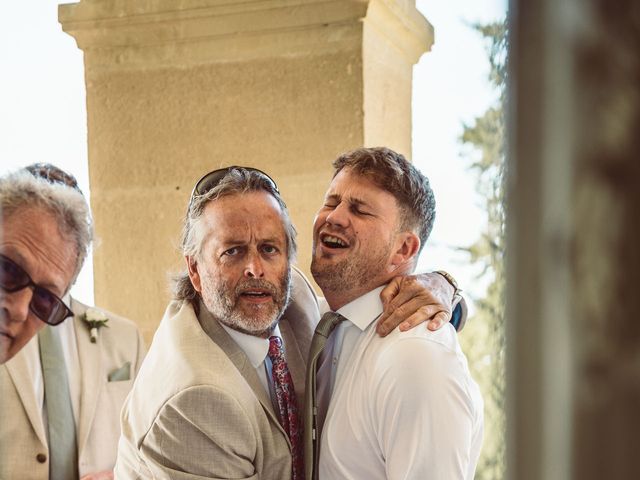 Le mariage de James et Sabrina à Excideuil, Dordogne 23