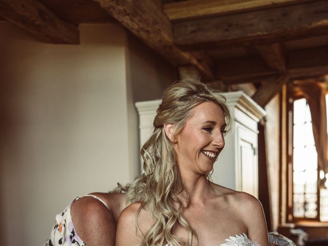 Le mariage de James et Sabrina à Excideuil, Dordogne 29