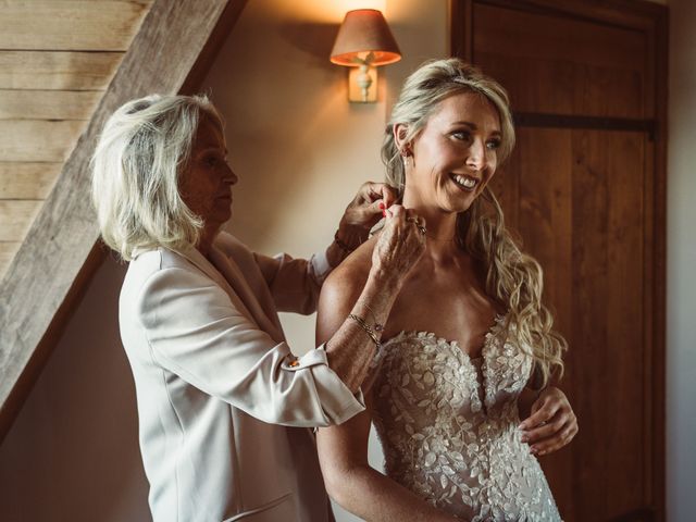 Le mariage de James et Sabrina à Excideuil, Dordogne 32