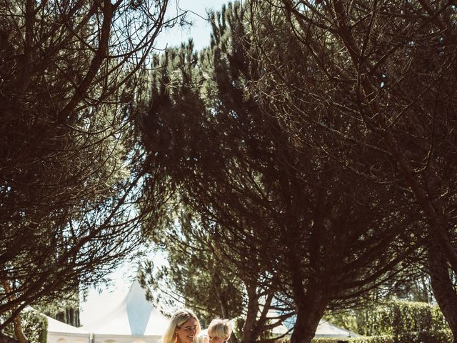 Le mariage de James et Sabrina à Excideuil, Dordogne 44