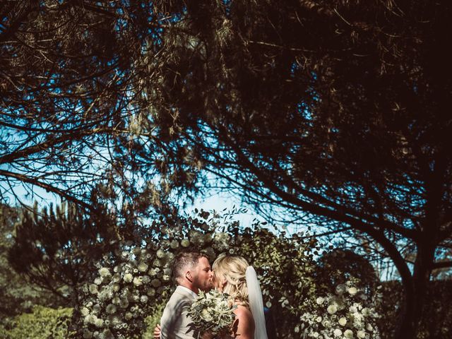 Le mariage de James et Sabrina à Excideuil, Dordogne 53