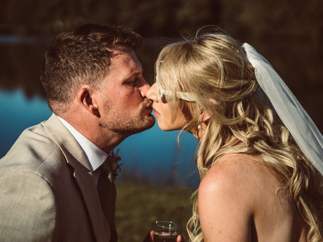 Le mariage de James et Sabrina à Excideuil, Dordogne 72