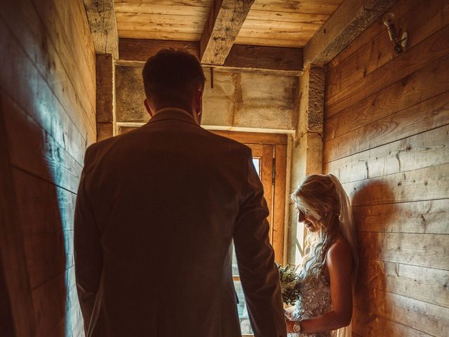 Le mariage de James et Sabrina à Excideuil, Dordogne 78