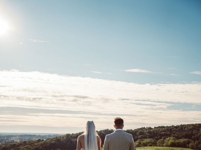 Le mariage de James et Sabrina à Excideuil, Dordogne 85
