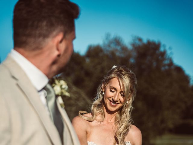 Le mariage de James et Sabrina à Excideuil, Dordogne 86