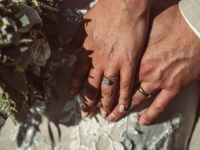 Le mariage de James et Sabrina à Excideuil, Dordogne 87