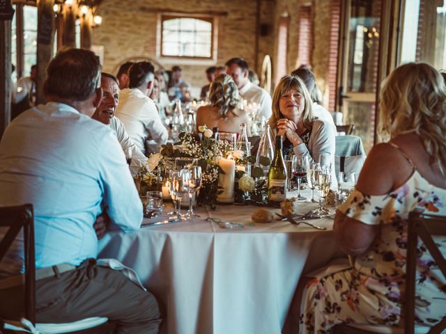 Le mariage de James et Sabrina à Excideuil, Dordogne 96