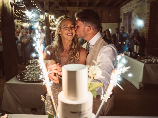 Le mariage de James et Sabrina à Excideuil, Dordogne 111