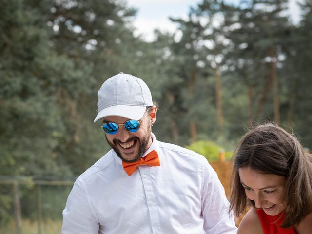 Le mariage de Quentin et Sarah à Arbonne la Forêt, Seine-et-Marne 12