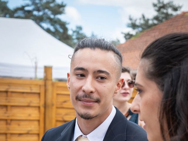 Le mariage de Quentin et Sarah à Arbonne la Forêt, Seine-et-Marne 13