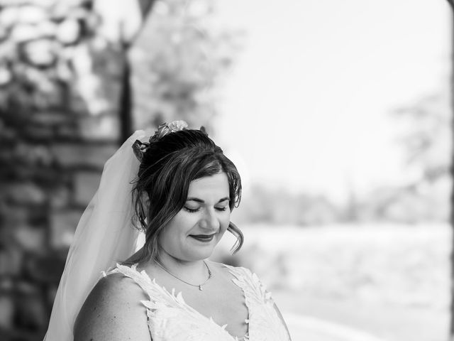 Le mariage de Florian et Claire à Villars, Loire 10