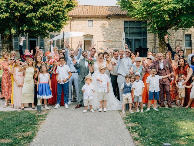 Le mariage de Florian et Claire à Villars, Loire 15