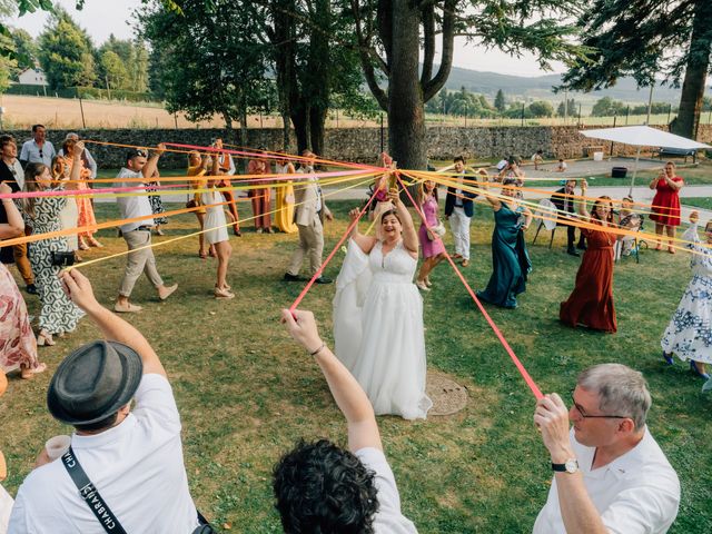 Le mariage de Florian et Claire à Villars, Loire 17