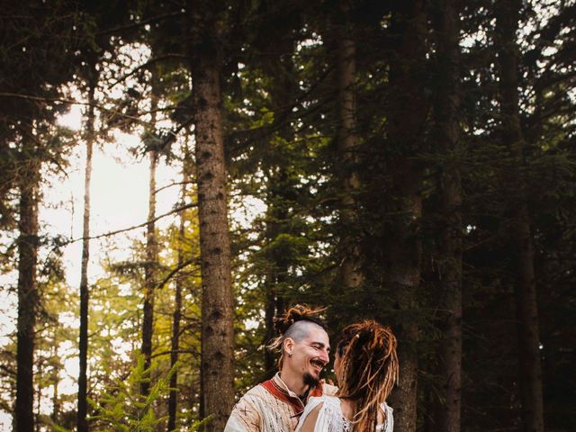 Le mariage de Jérémy et Orély à Cunlhat, Puy-de-Dôme 5