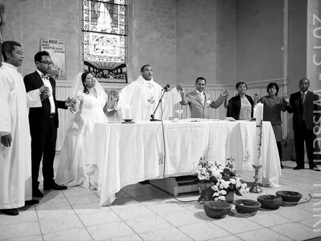 Le mariage de Holy et Yves à Vigneux-sur-Seine, Essonne 24