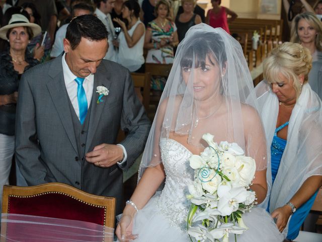 Le mariage de Alexandre et Alexandra à Saint-Laurent-du-Var, Alpes-Maritimes 12