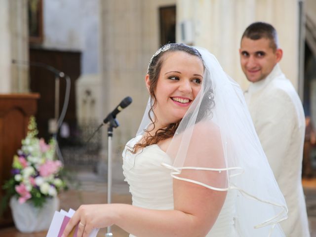 Le mariage de Esin et Jessy à Vendôme, Loir-et-Cher 26