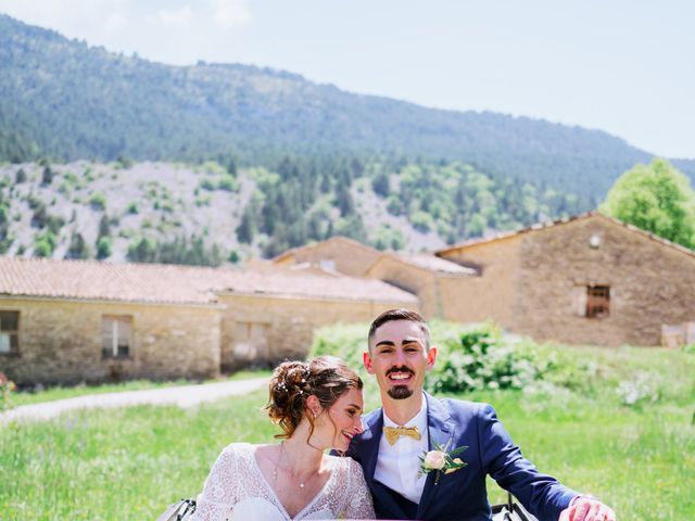 Le mariage de Florian et Charlotte à Malaucène, Vaucluse 3