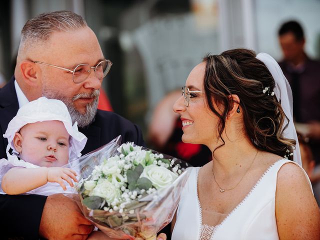 Le mariage de Olivier et Gwen à Vergezac, Haute-Loire 11