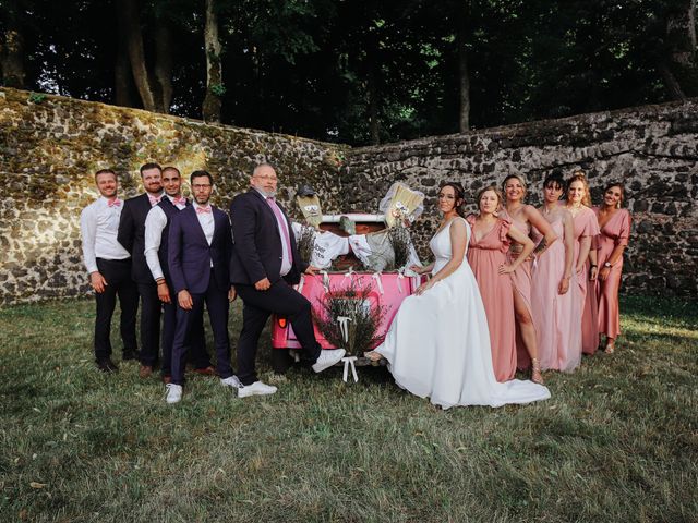 Le mariage de Olivier et Gwen à Vergezac, Haute-Loire 12