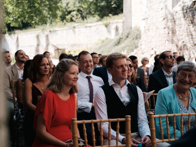 Le mariage de Laurent et Takako à Radepont, Eure 2