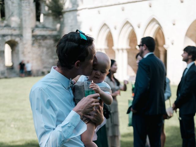 Le mariage de Laurent et Takako à Radepont, Eure 13