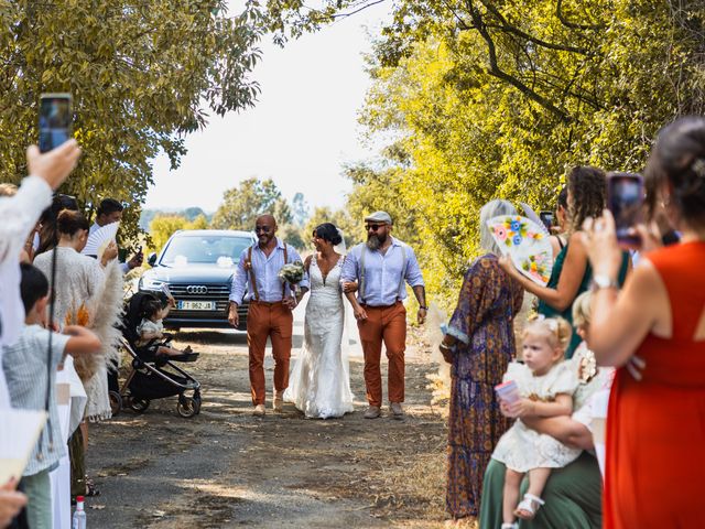 Le mariage de Alex et Mégane à Santa-Lucia-di-Moriani, Corse 5