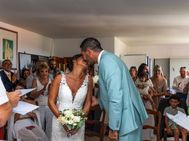 Le mariage de Alex et Mégane à Santa-Lucia-di-Moriani, Corse 12