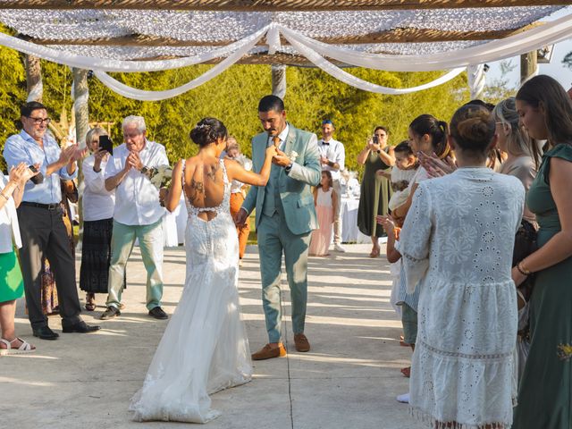 Le mariage de Alex et Mégane à Santa-Lucia-di-Moriani, Corse 15