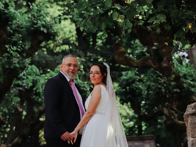 Le mariage de Olivier et Gwen à Vergezac, Haute-Loire 33