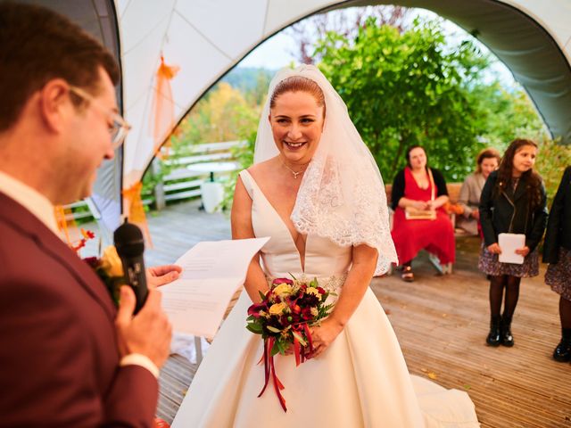 Le mariage de Thomas et Marie à Lamoura, Jura 63