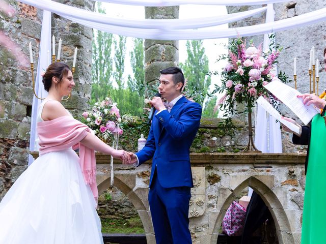 Le mariage de Nicolas et Julie à Fontenay-Trésigny, Seine-et-Marne 94