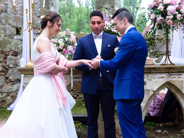 Le mariage de Nicolas et Julie à Fontenay-Trésigny, Seine-et-Marne 101