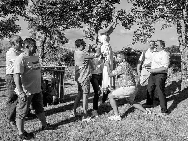 Le mariage de Denise et David à Craponne-sur-Arzon, Haute-Loire 16