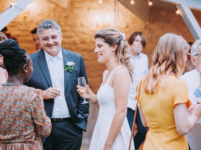 Le mariage de Lori et Cécilia à Ancy-le-Franc, Yonne 2