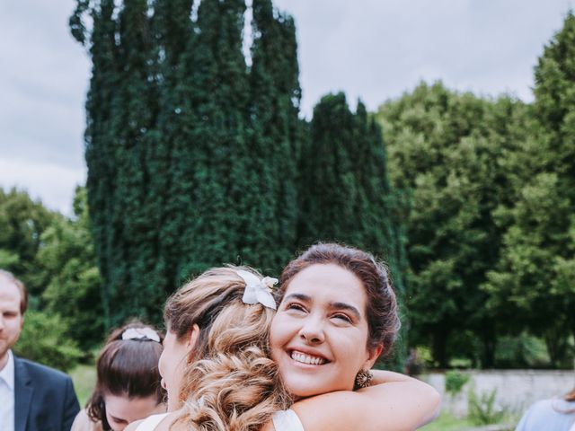 Le mariage de Lori et Cécilia à Ancy-le-Franc, Yonne 11