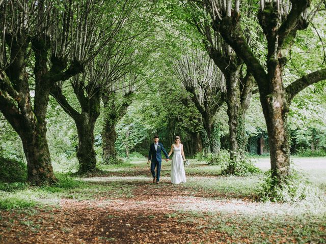 Le mariage de Lori et Cécilia à Ancy-le-Franc, Yonne 30