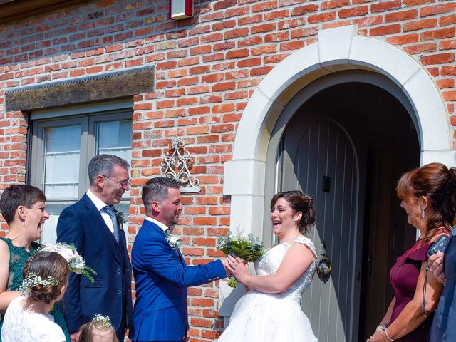 Le mariage de Loic et Céline à Comines, Nord 45